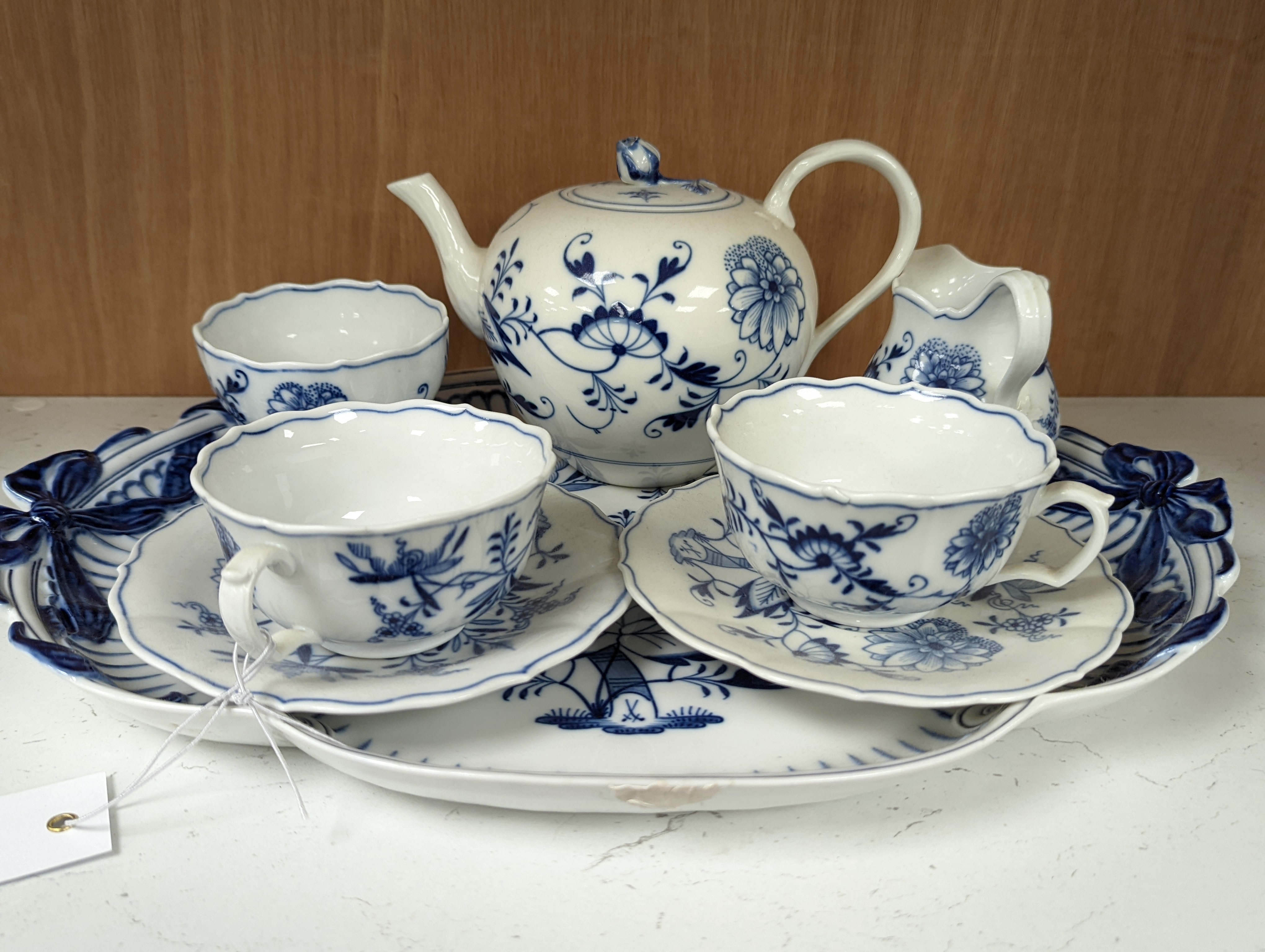 A Meissen blue and white onion pattern part cabaret set with tray, 39.5cm